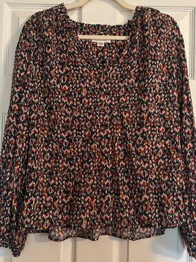 ✨ GORGEOUS Velvet by Graham & Spencer Printed Blouse – Size M – EUC